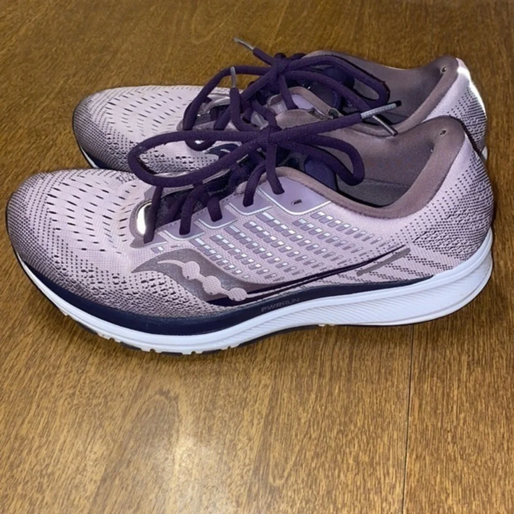 Saucony Ride 13 Running Shoe- Women’s size 10‎ in purple